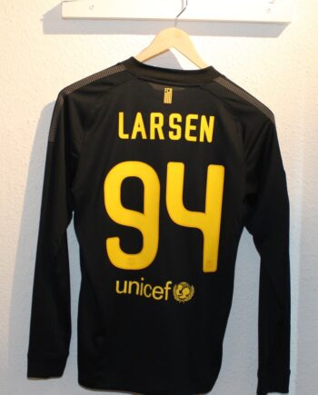 Fc Barcelona Away Jersey     2011 12 Larsen 95-