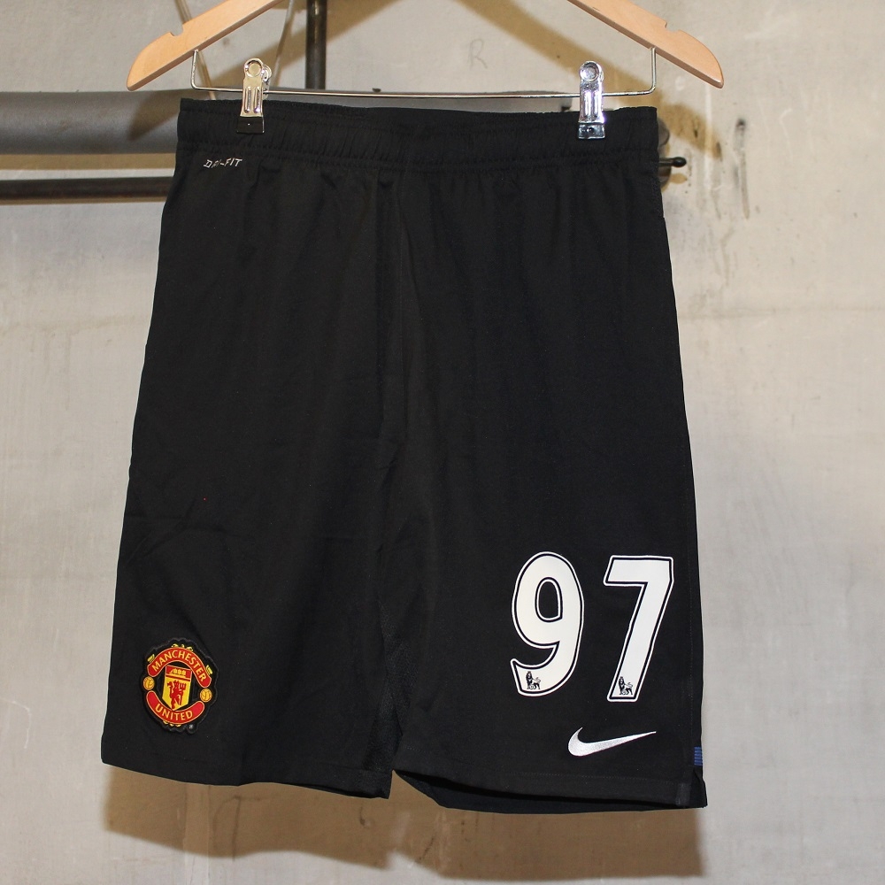 Manchester United Away Shorts Boys 97-     158-170
