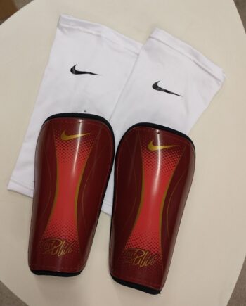 Nike Cristiano Ronaldo Guards Red-