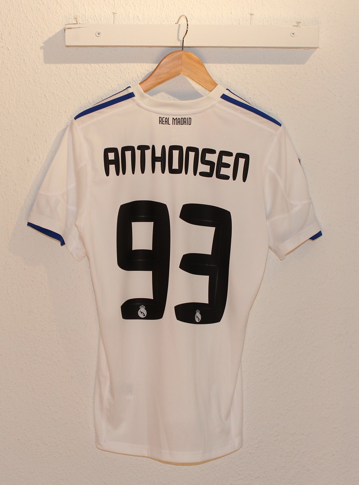 Real Madrid Home Jersey 2010 11 Anthonsen 93-176